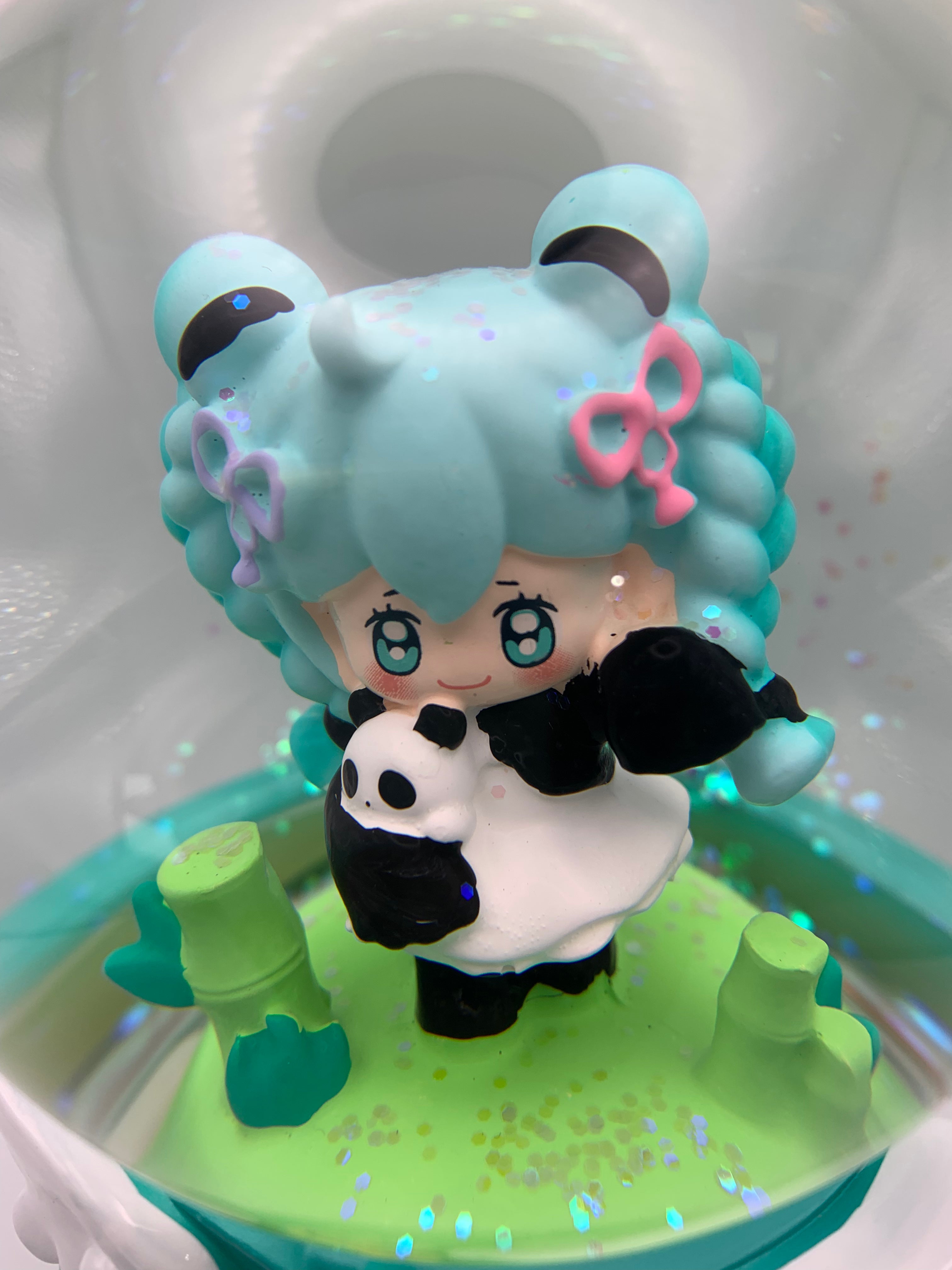 Hatsune Miku Musical Snow Globe 3D Crystal Ball, Music Box with Colorful LED Light 1 (17cm)