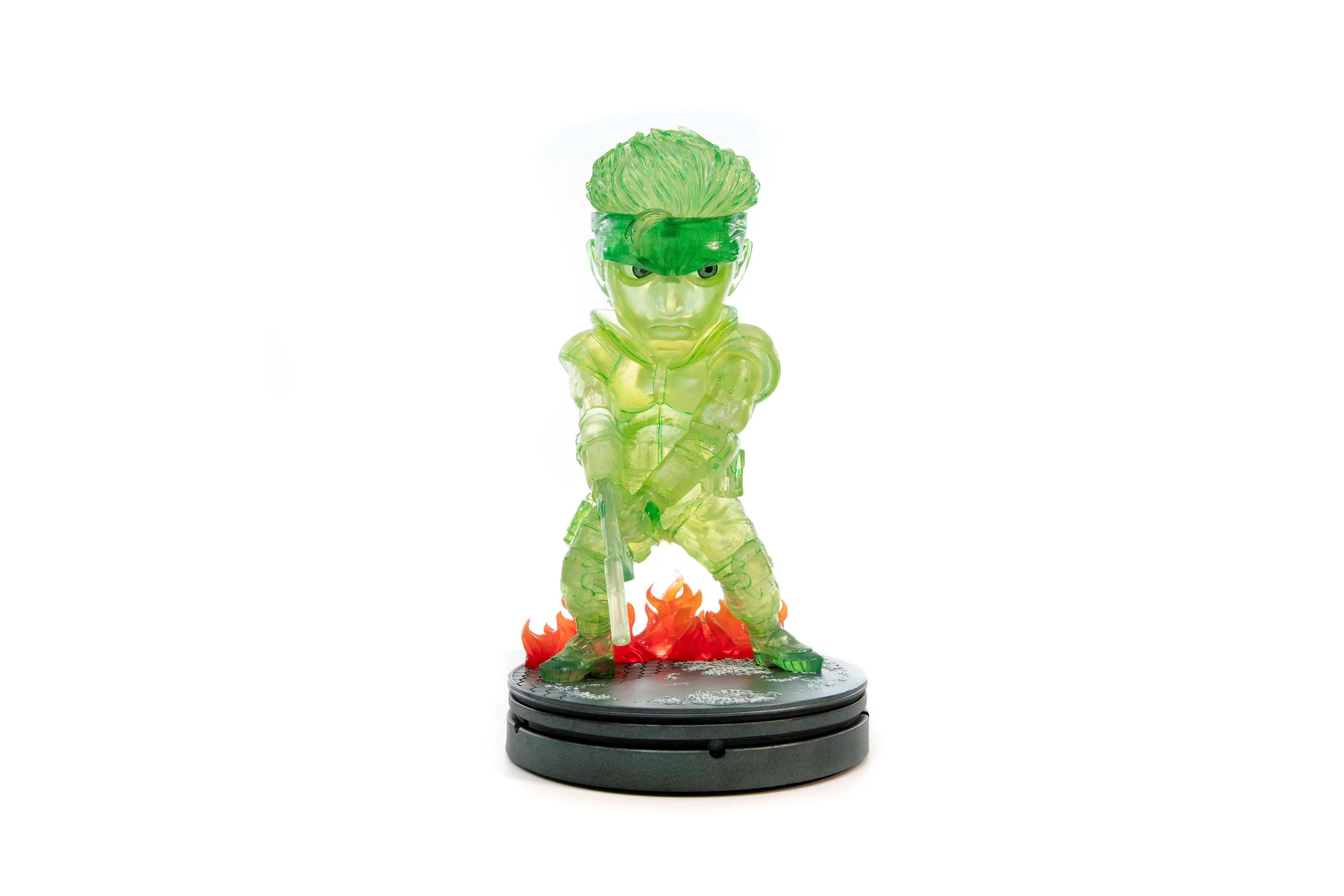 First 4 Figures Metal Gear Solid – Solid Snake SD Stealth Camouflage Exclusive Edition Neon Green PVC Painted Statue (20cm)
