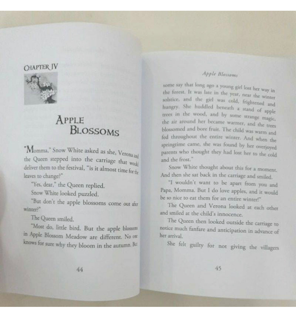 Disney Fairest Of All Special Edtion Novel (249 pages)