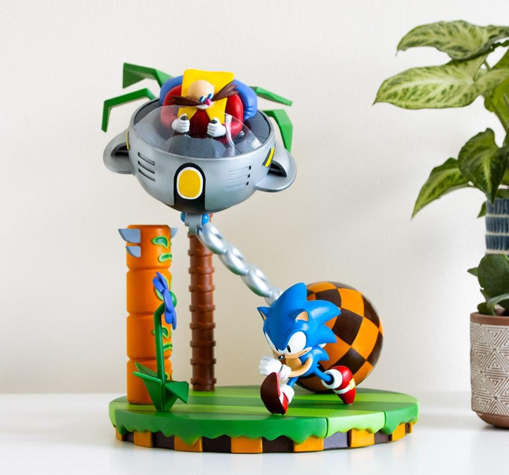 Sonic 30Th Anniversary Diorama Figure - Size: (22.5cm)