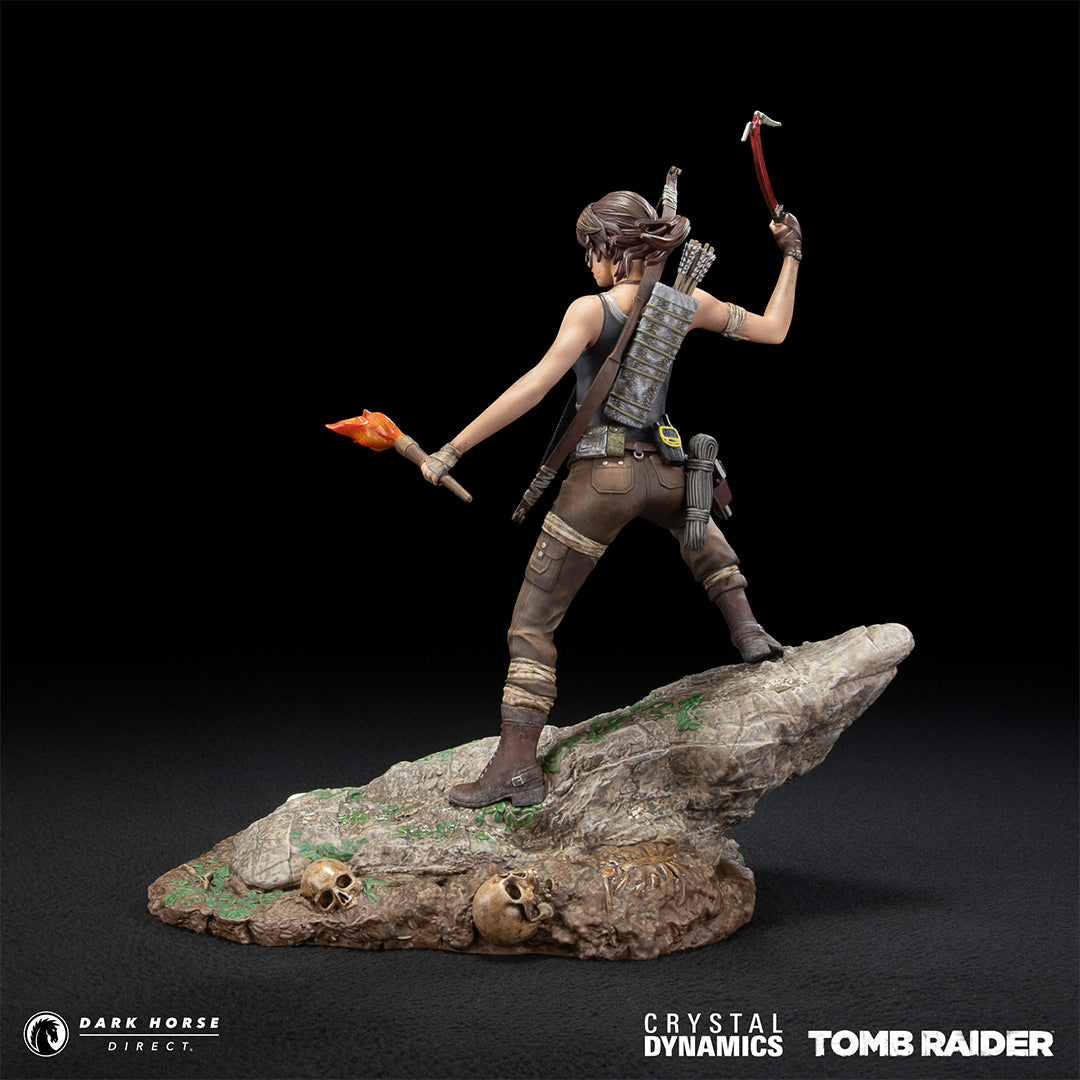 Official Tomb Raider: Lara Croft (Survivor Era) PVC Statue (28cm)