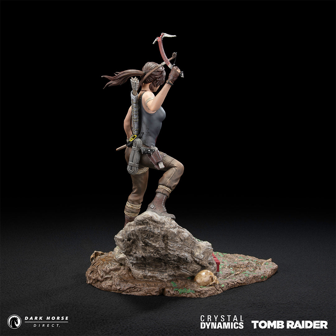 Official Tomb Raider: Lara Croft (Survivor Era) PVC Statue (28cm)