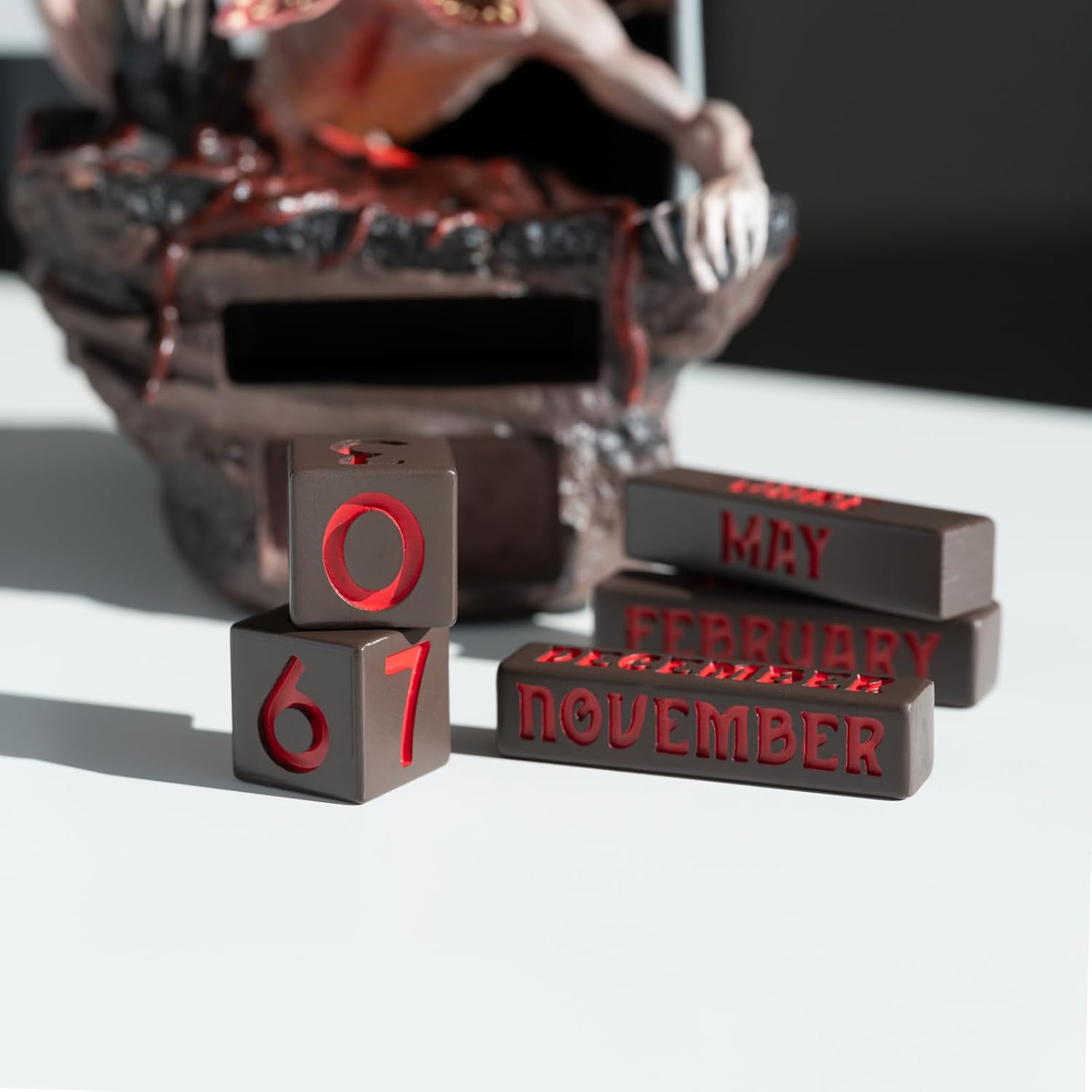 Stranger Things Perpetual Calendar - Demogorgon ‎Resin 3D Figure (14cm)