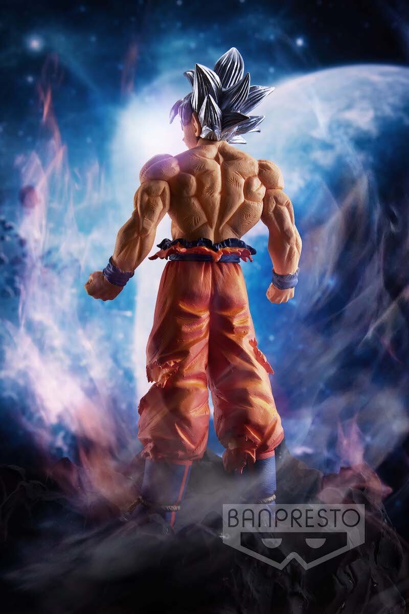 Anime Dragon Ball Z - Super Saiyan Ultra Instinct Goku Silver Figure (26cm)