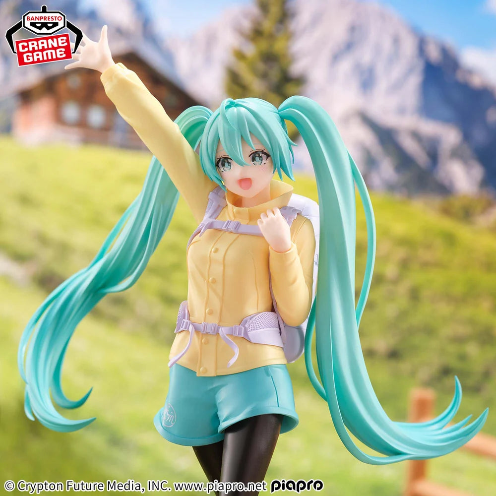 Anime Hatsune Miku Holiday Memories - Mountaineering Figure (20cm)