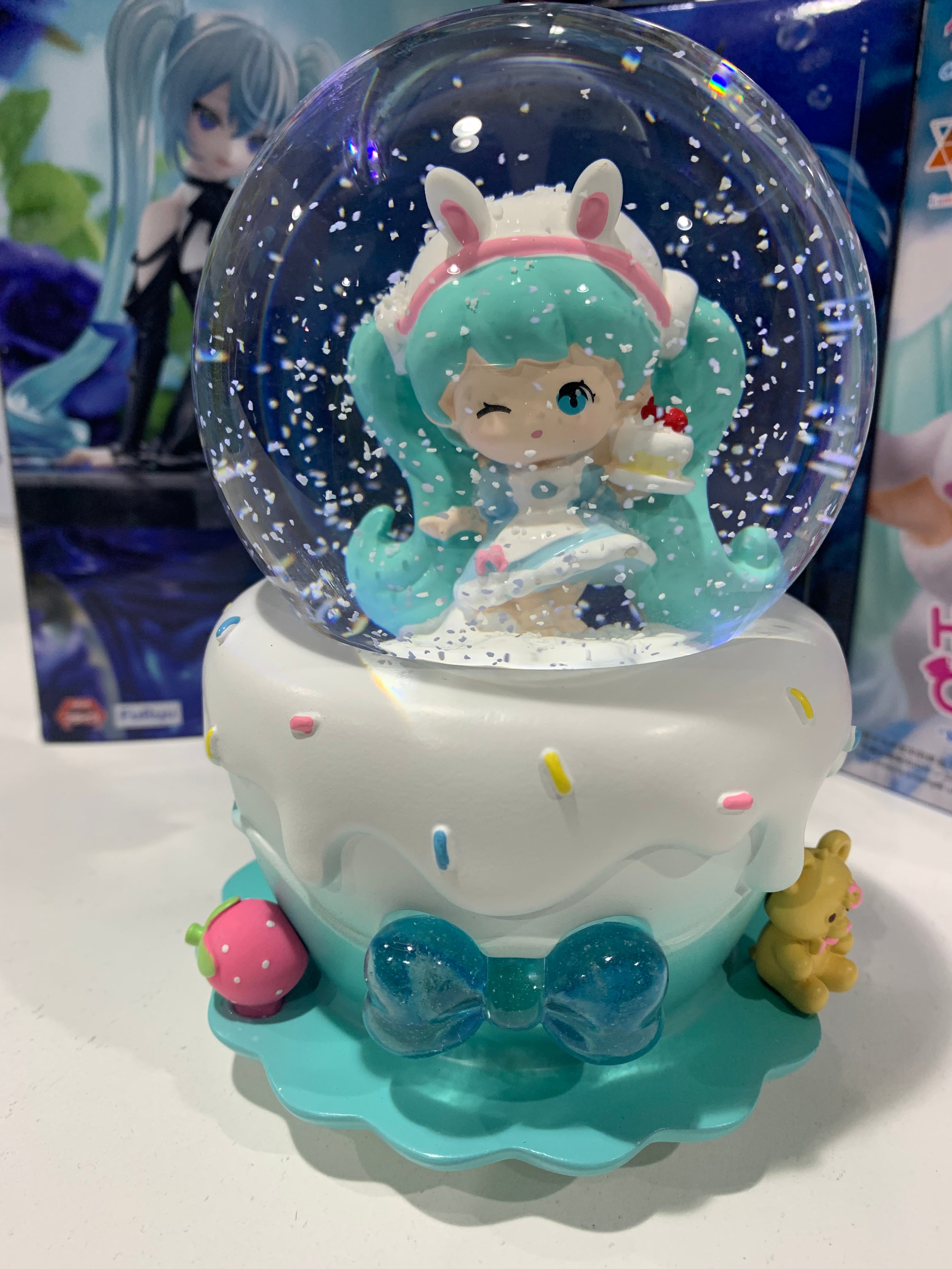 Hatsune Miku Musical Snow Globe 3D Crystal Ball, Music Box with Colorful LED Light (17cm)