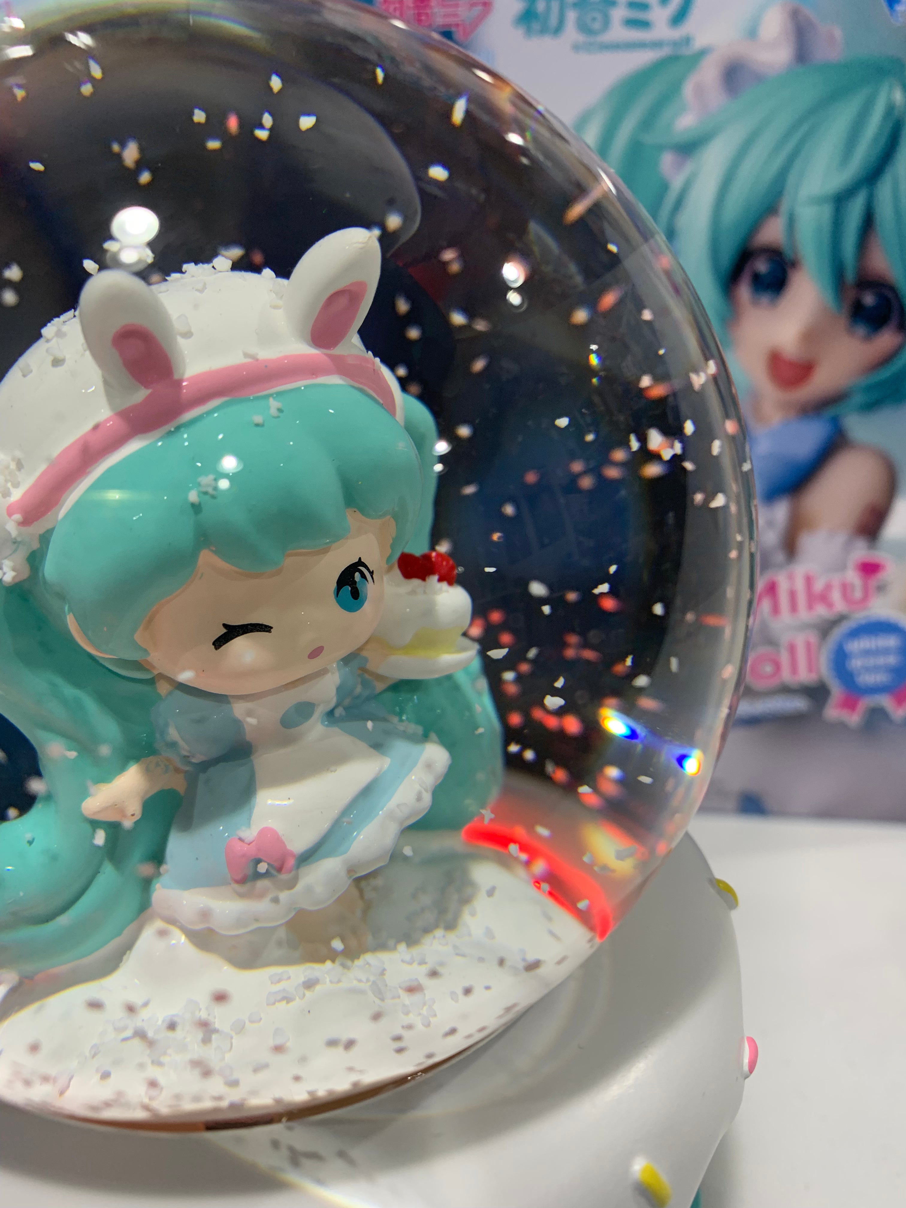 Hatsune Miku Musical Snow Globe 3D Crystal Ball, Music Box with Colorful LED Light (17cm)