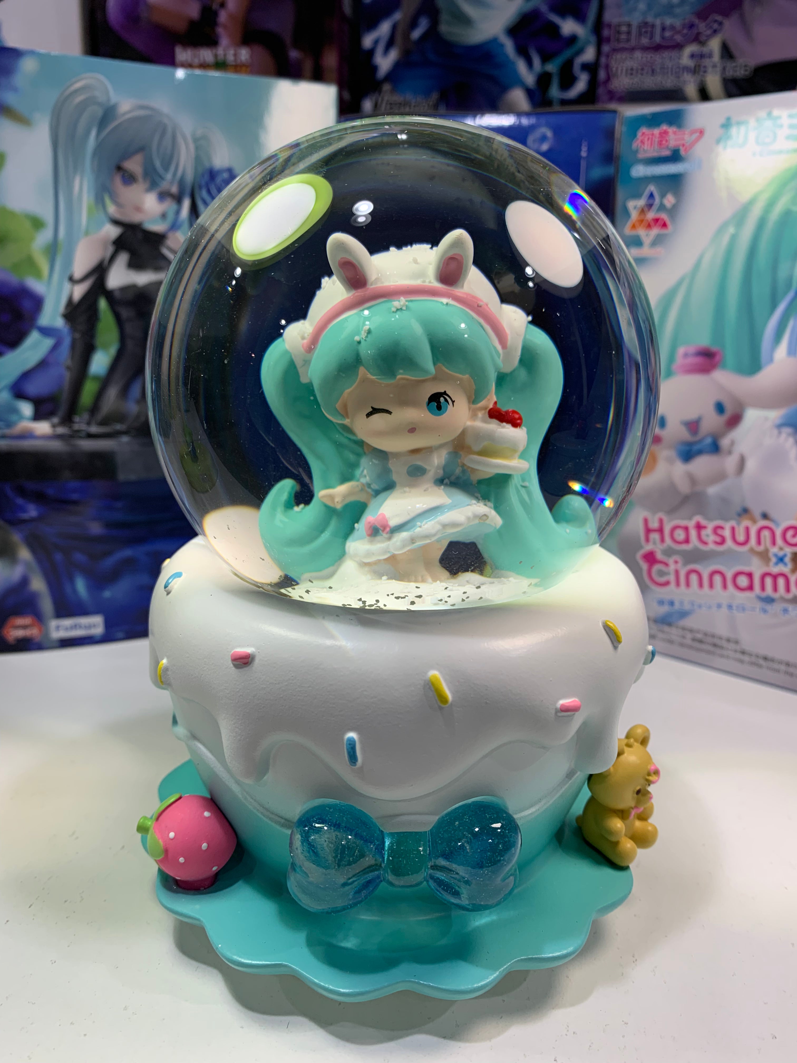 Hatsune Miku Musical Snow Globe 3D Crystal Ball, Music Box with Colorful LED Light (17cm)