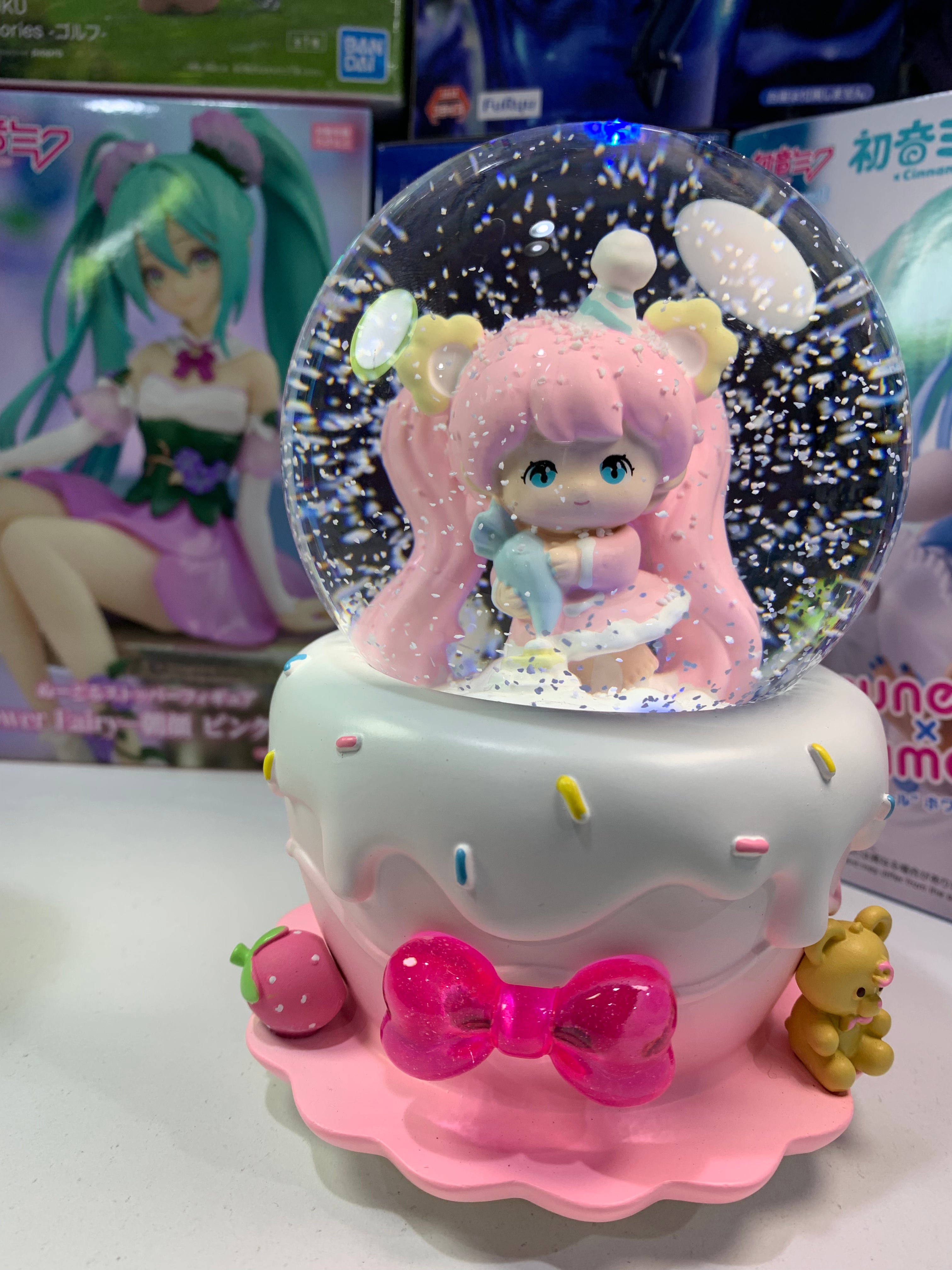 Hatsune Miku: Sakura Miku Musical Snow Globe 3D Crystal Ball, Music Box with Colorful LED Light (17cm)
