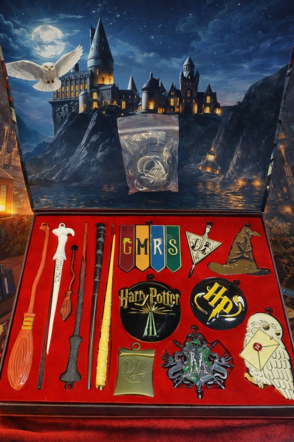 Harry Potter Metal Necklace & Keychain Collection Box 14pcs