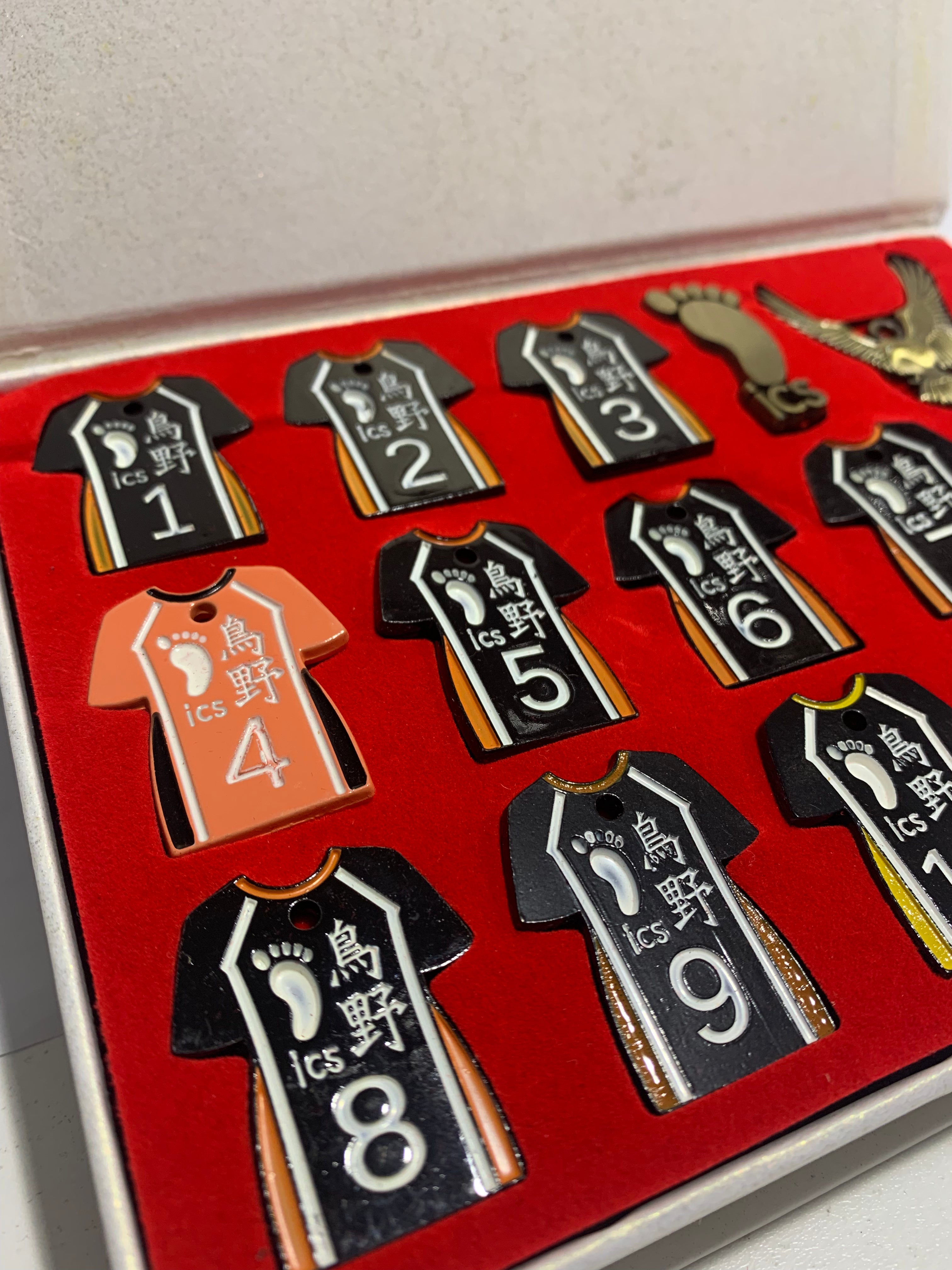 Anime Haikyu Metal Necklace & Keychain Collection Box 15pcs