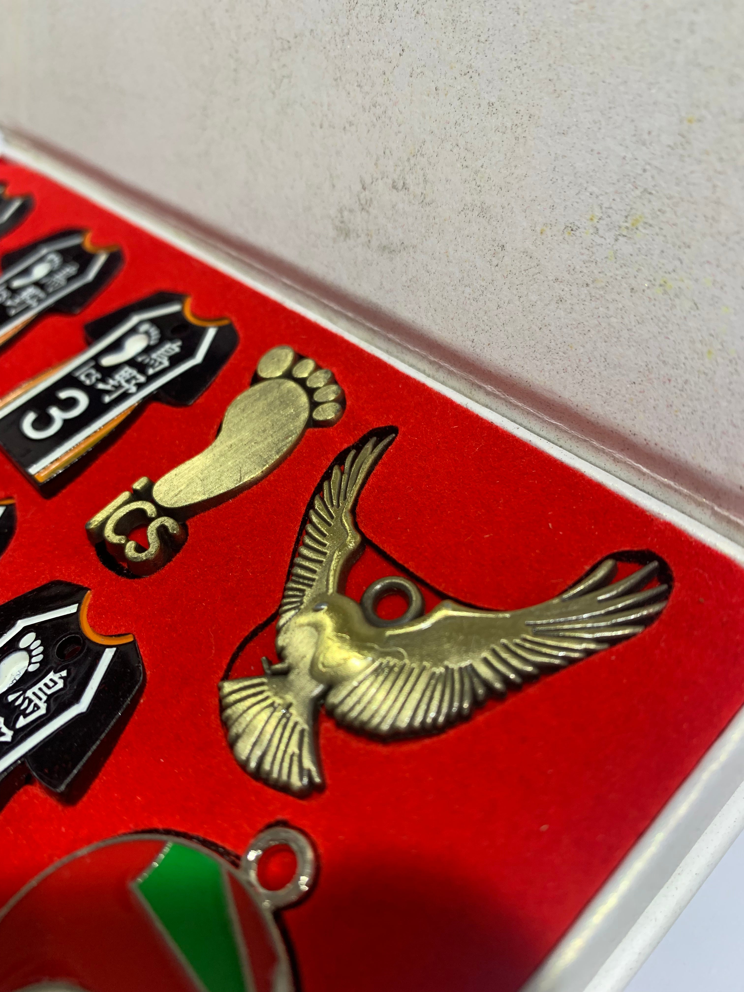 Anime Haikyu Metal Necklace & Keychain Collection Box 15pcs