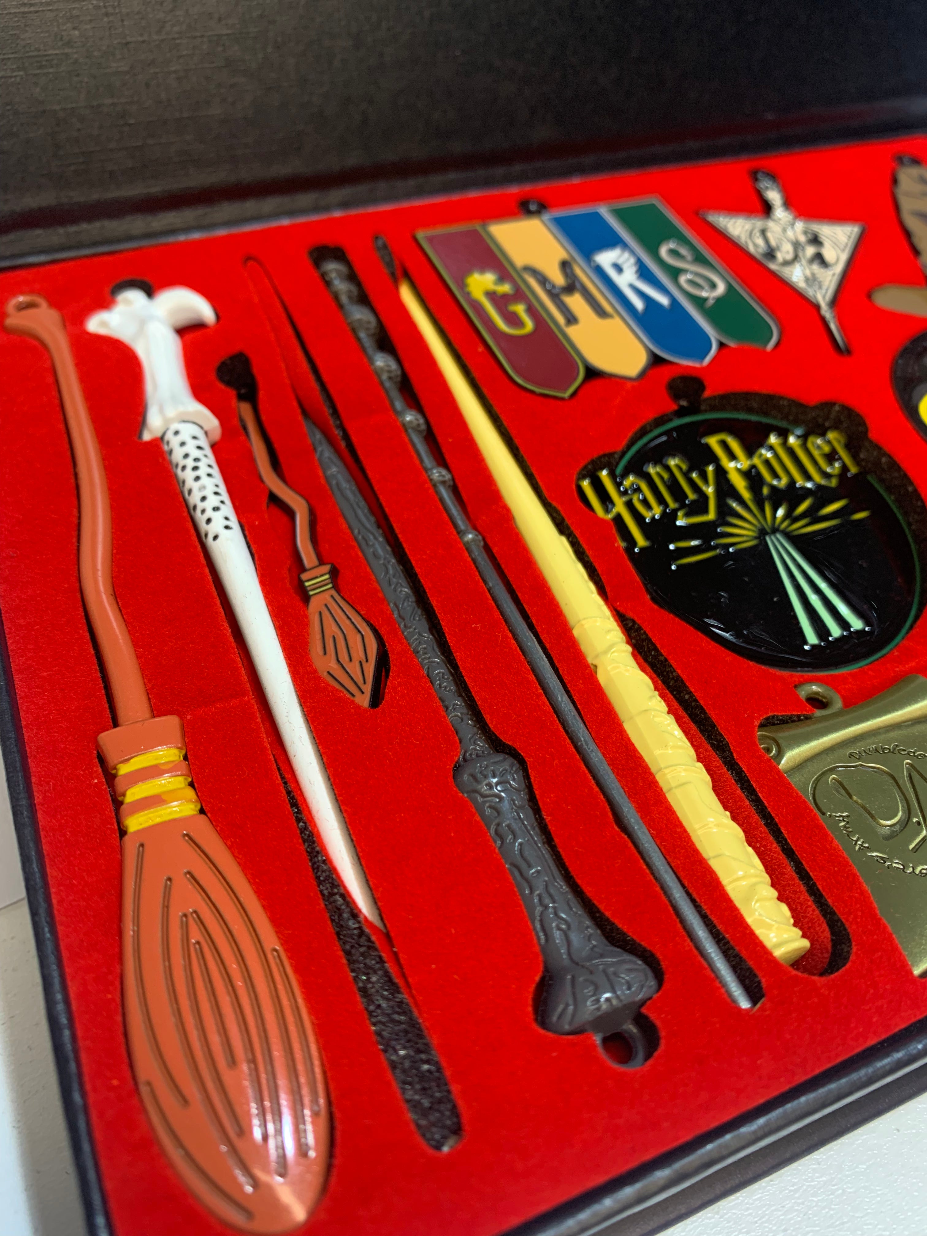 Harry Potter Metal Necklace & Keychain Collection Box 14pcs