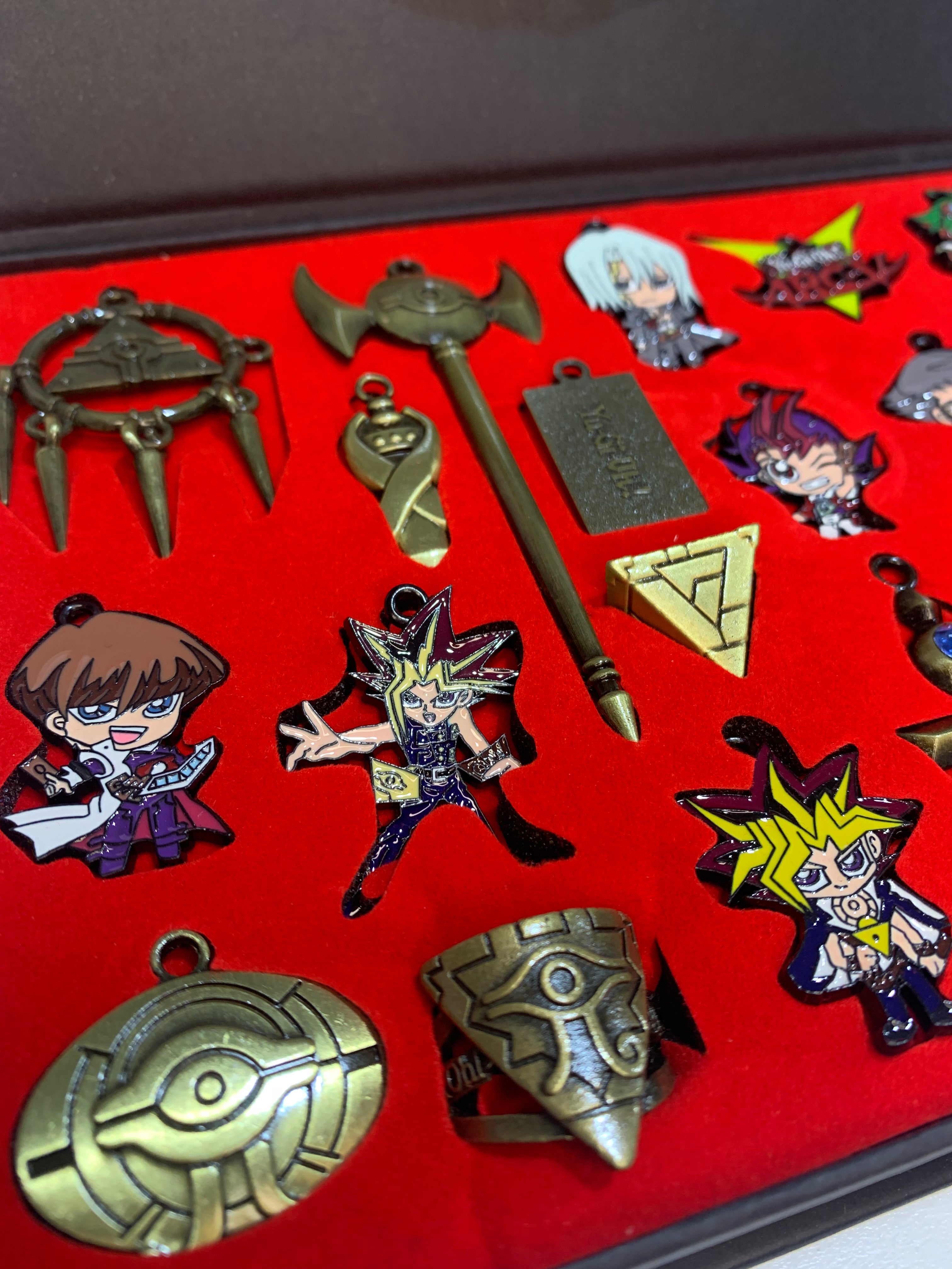 Anime Yu Gi Oh Metal Necklace & Keychain Collection Box 20pcs