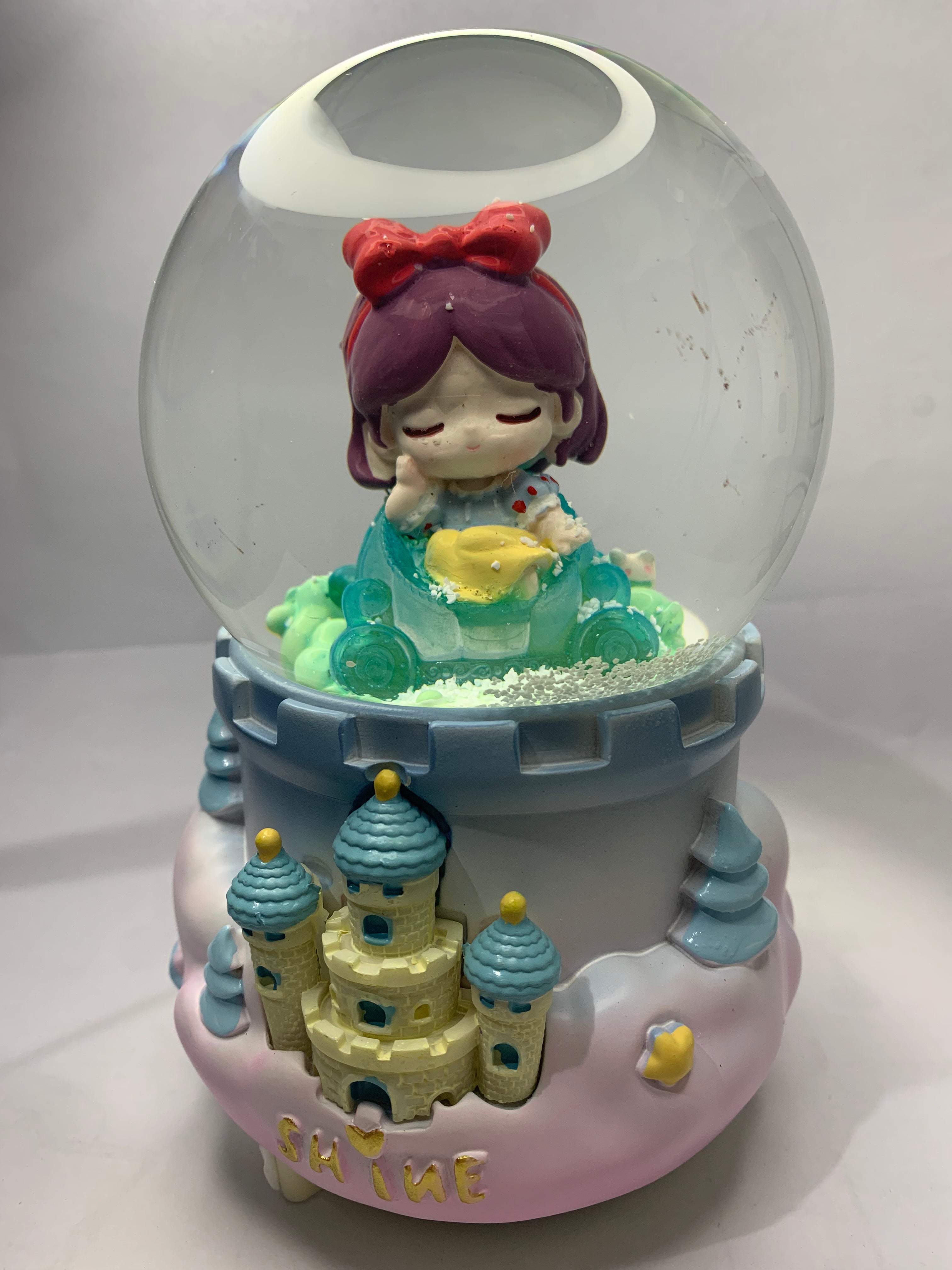 Disney Snow White Musical Snow Globe 3D Crystal Ball, Music Box with Colorful LED Light (17cm)