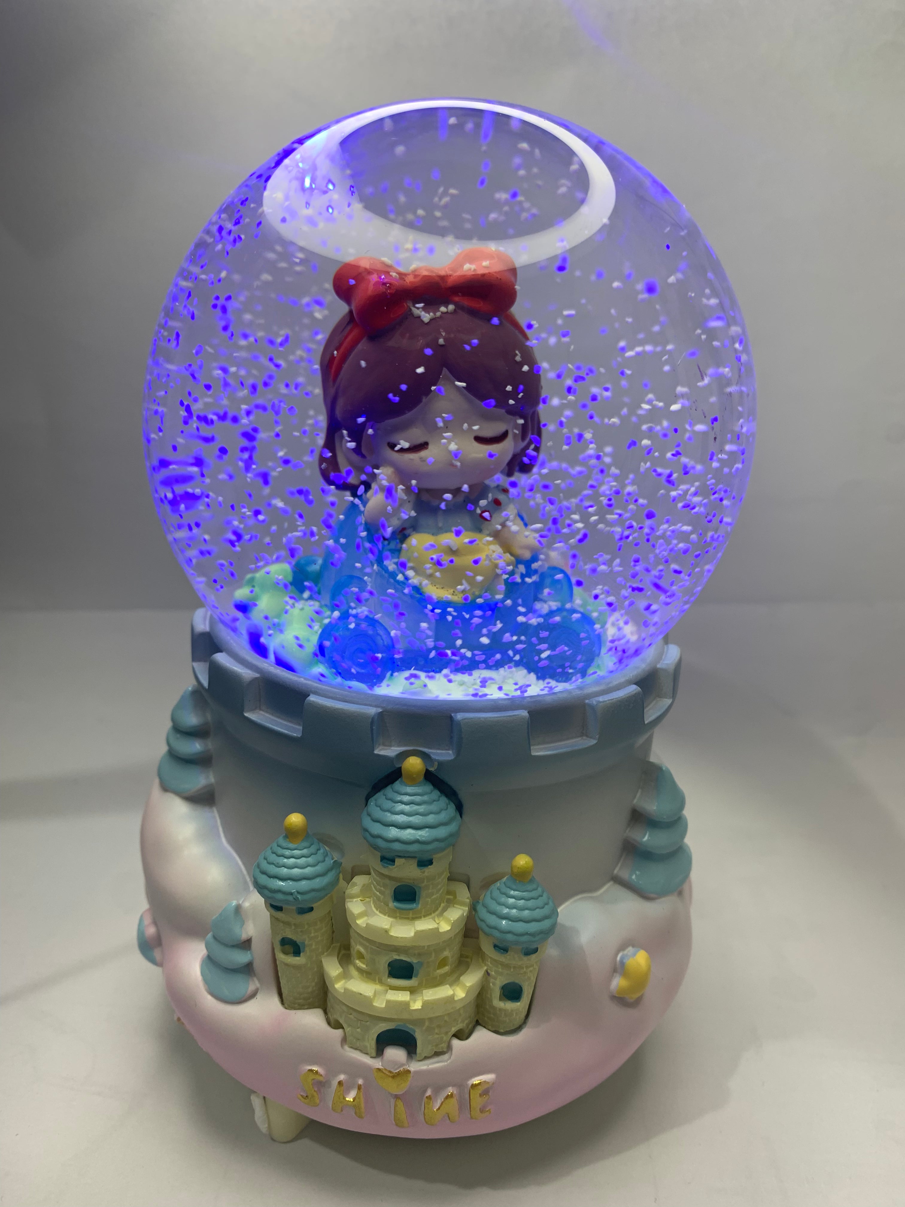 Disney Snow White Musical Snow Globe 3D Crystal Ball, Music Box with Colorful LED Light (17cm)