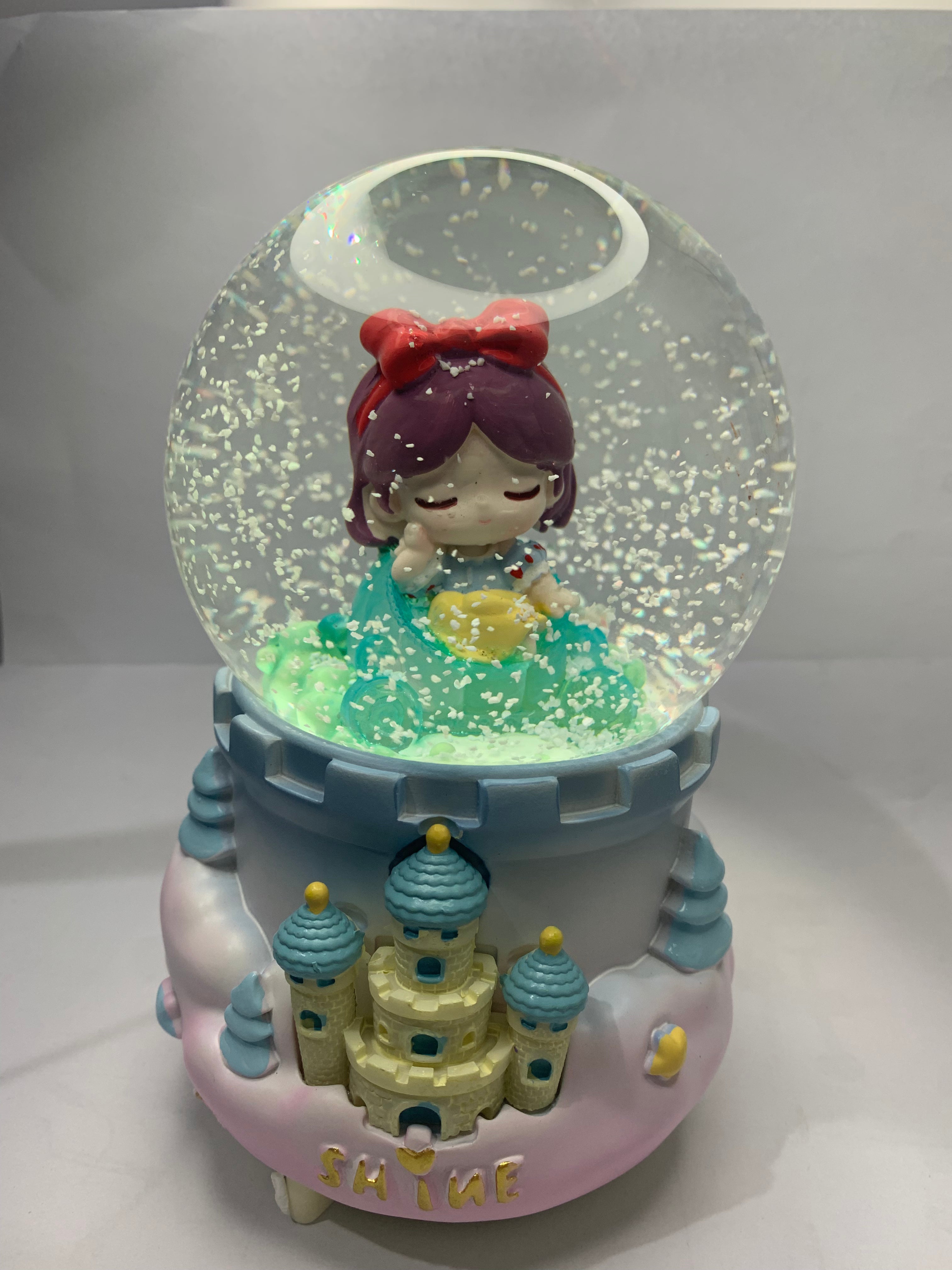 Disney Snow White Musical Snow Globe 3D Crystal Ball, Music Box with Colorful LED Light (17cm)