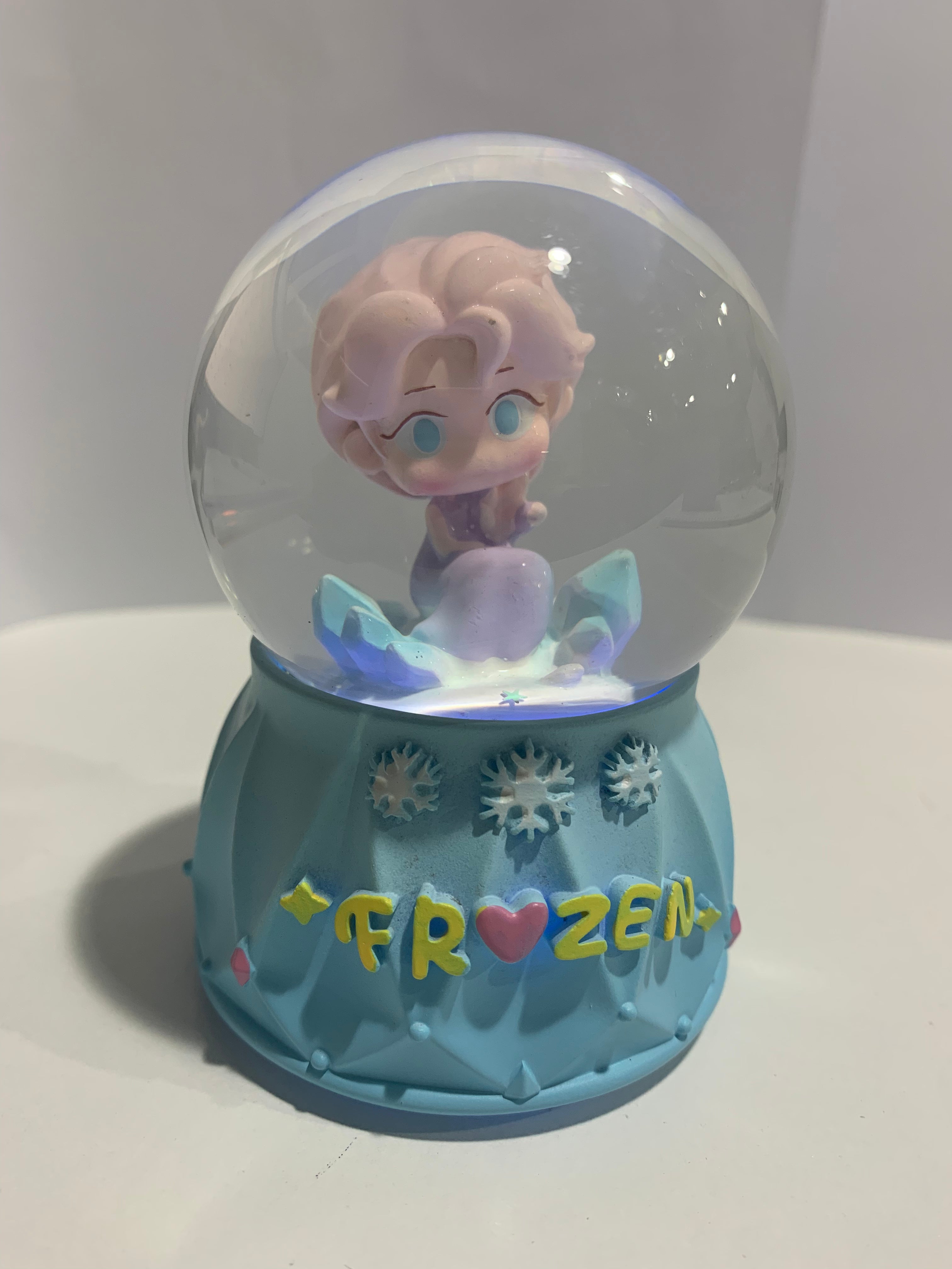 Disney Frozen Elsa Snow Globe 3D Crystal Ball With Colorful LED Light (10cm)