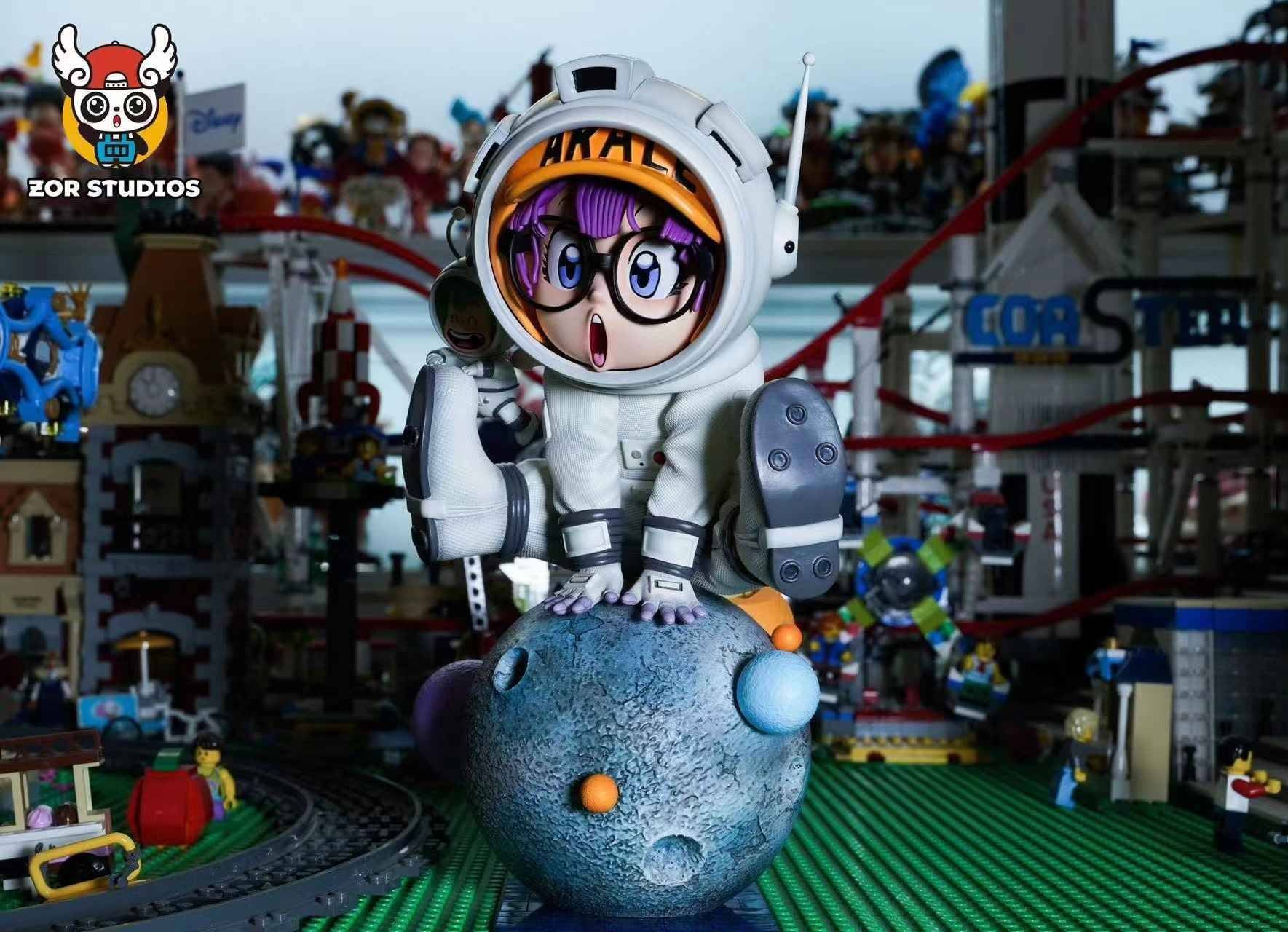 ZOR STUDIO - Astronaut Arale Dr. Slump Figure (25cm)