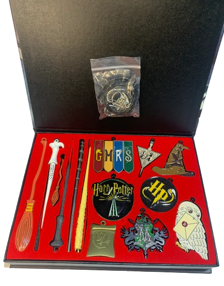 Harry Potter Metal Necklace & Keychain Collection Box 14pcs