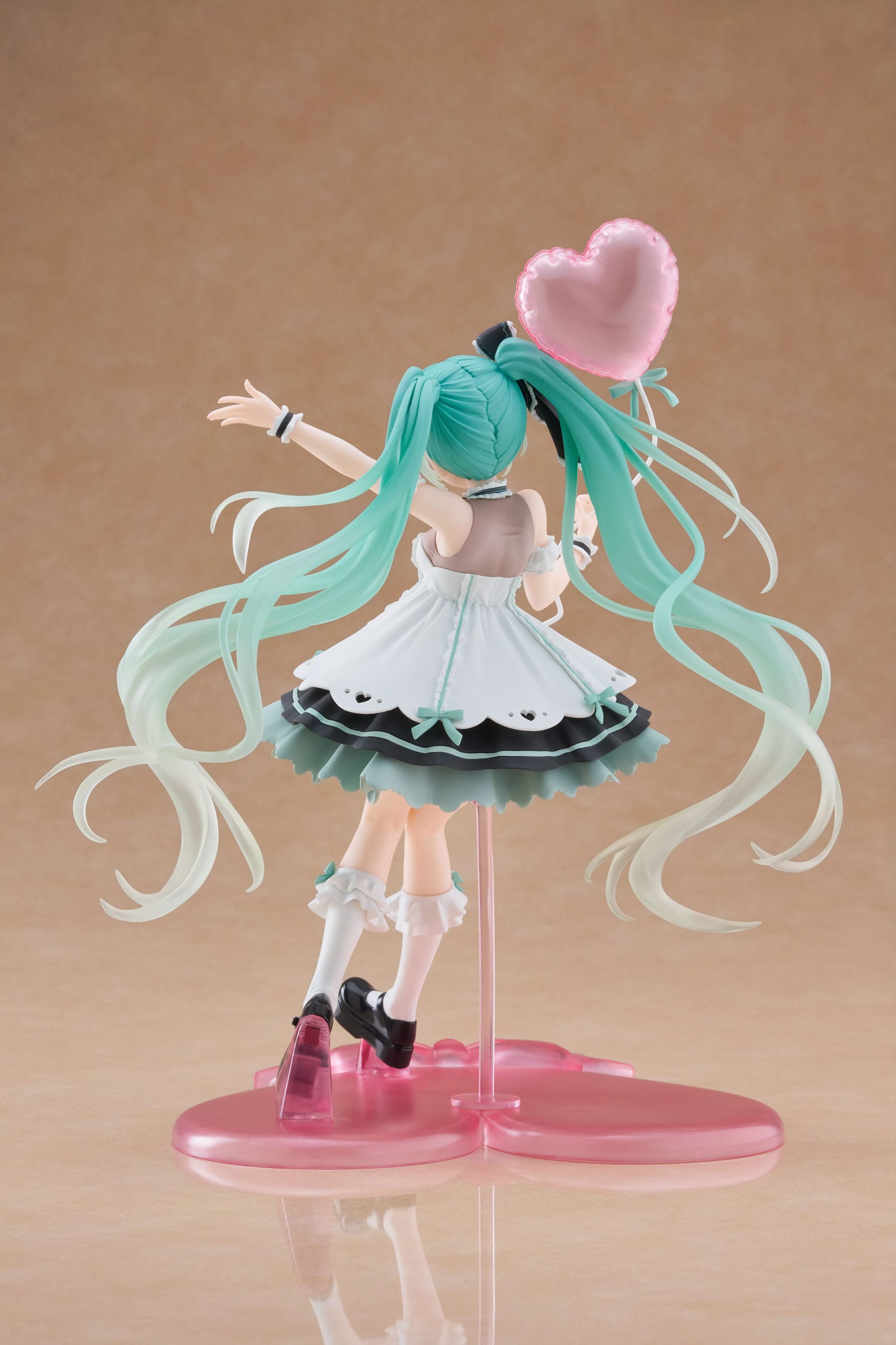 Anime Hatsune Miku Birthday Party 2025 Ver. Figure (21cm)