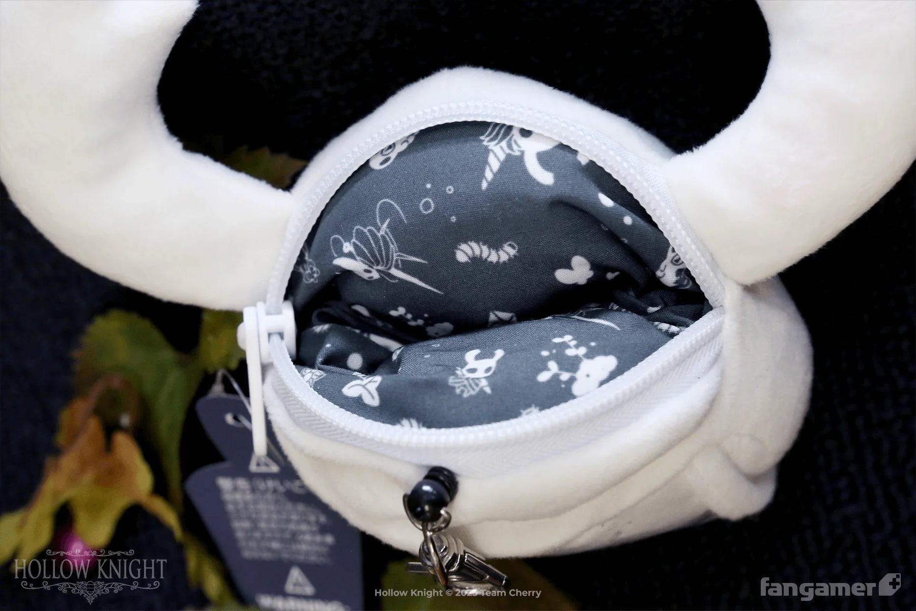 Official Hollow Knight The Knight Retractable Pouch (14cm)