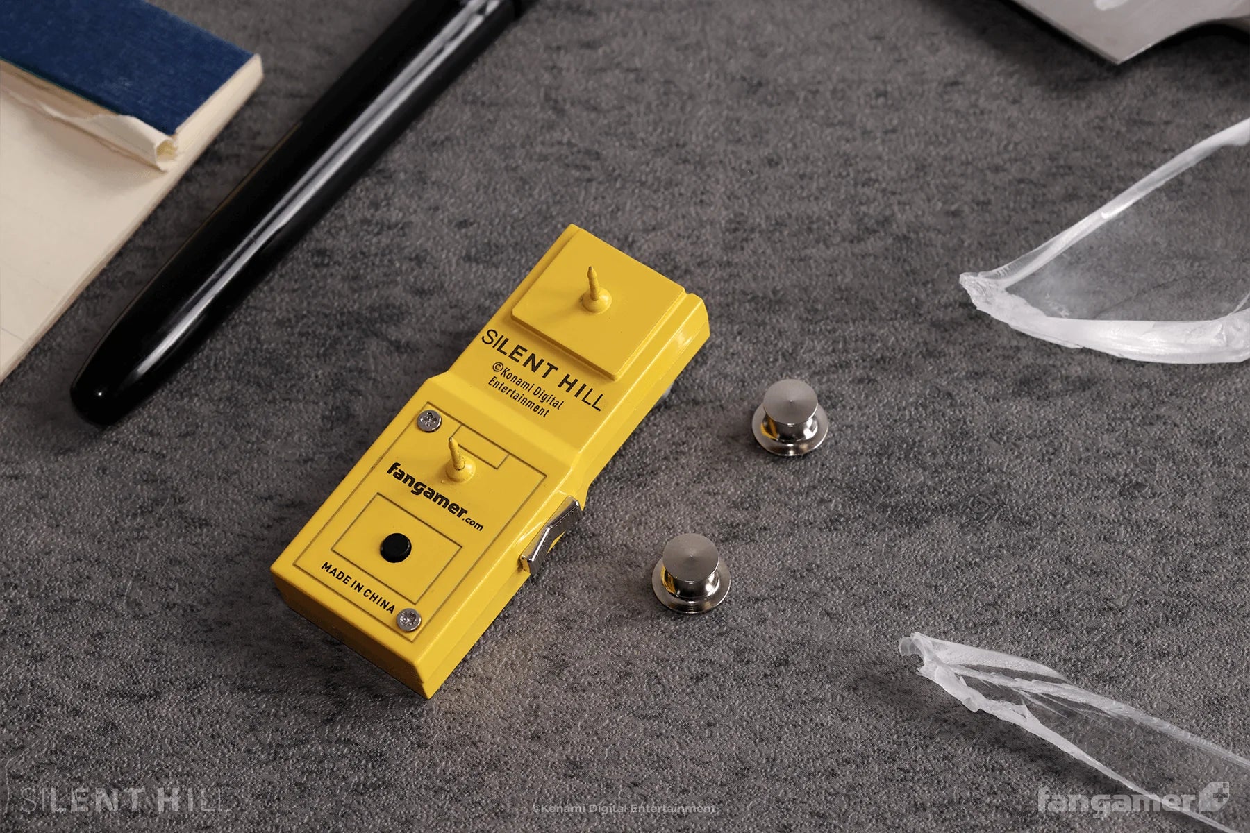 Official Silent Hill Harry's Flashlight LED Pin