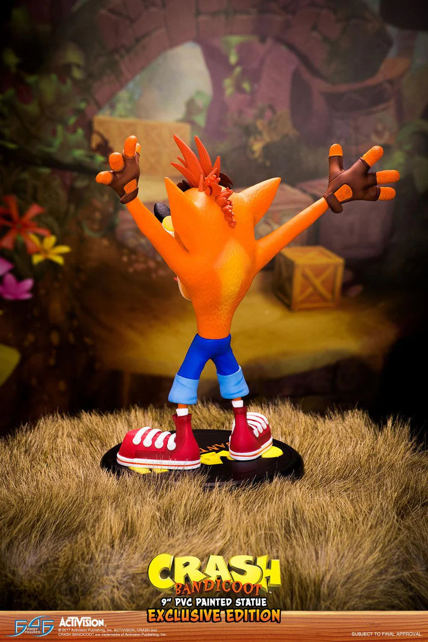 Official F4F Crash Bandicoot PVC Exclusive Edition Statue (22cm)