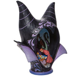 Disney True Love's Kiss - Maleficent Diorama Headdress Figure (27cm)